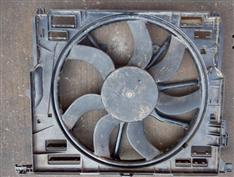 宝马GT550I电子扇