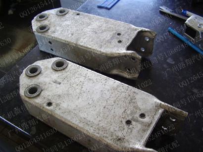 宝马528LI前后保险杠内铁