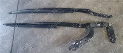 宝马730LI雨刮臂