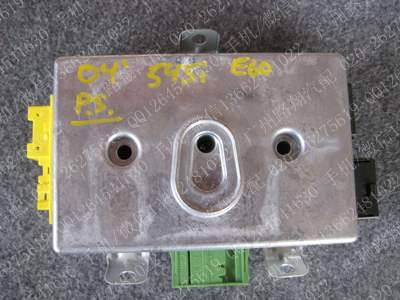 宝马523I车门电脑