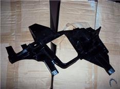 宝马750LI大灯支架