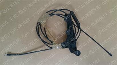 宝马535LI机盖拉线