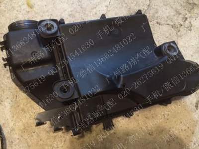 宝马X5空气滤芯外壳