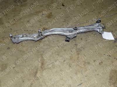 宝马740LI雨刮连动杆