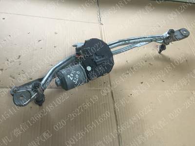 宝马535LI雨刮连动杆