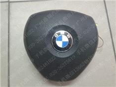 宝马X5安全气囊