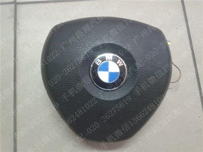 宝马X5安全气囊