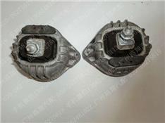 宝马320I发动机机脚胶