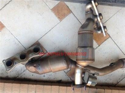 宝马130I三元催化器