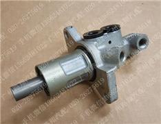 宝马330I刹车总泵