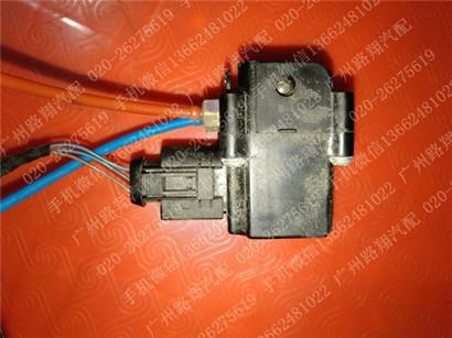 宝马750LI打气泵分配阀