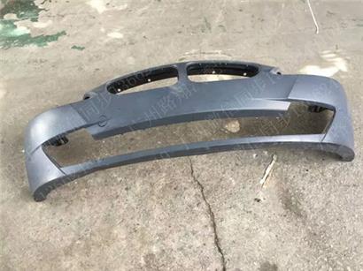 宝马Z4保险杠