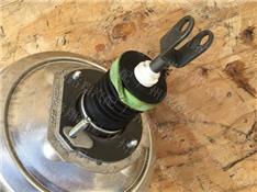 宝马GT550i刹车总泵