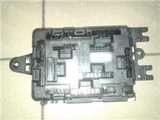 宝马220I保险丝盒