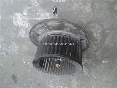 宝马118I鼓风机