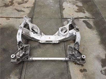 宝马GT535I元宝梁