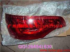 奥迪Q7尾灯