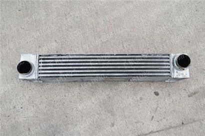 宝马730LI涡轮散热器