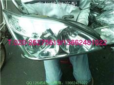 雷克萨斯RX350前大灯