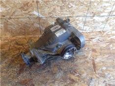 宝马745LI差速器