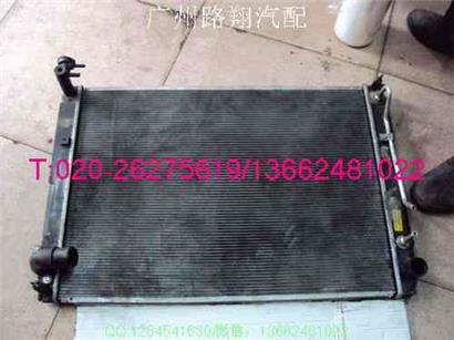 雷克萨斯RX350水箱