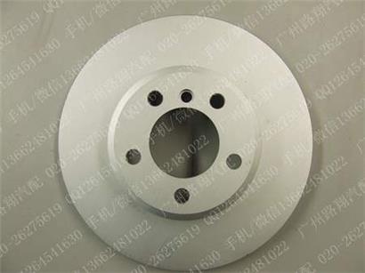 宝马740LI刹车盘