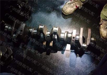 宝马535LI曲轴-11217580483