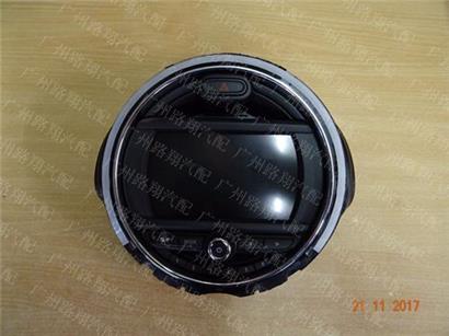 宝马迷你显示器