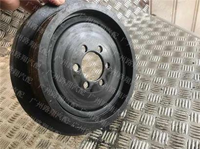 宝马523LI曲轴皮带轮