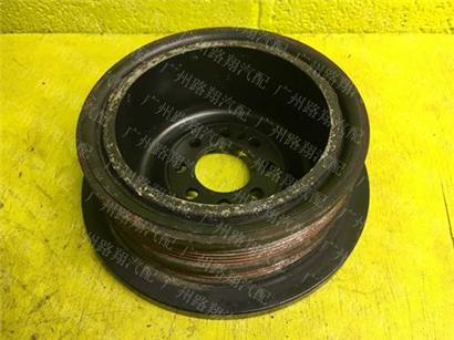 宝马760LI扭振减震器 1123 7582 038