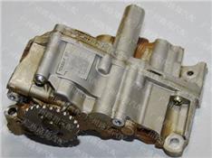 宝马523LI机油泵