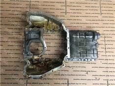 宝马745LI发动机油底壳 1113 7589 687