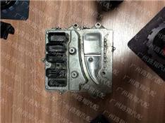 宝马740LI发动机电脑-DME-ECU