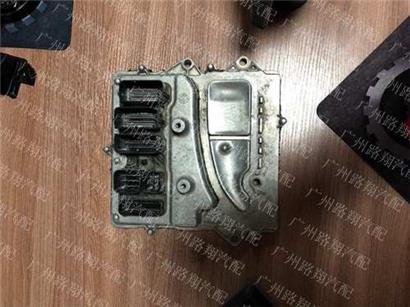 宝马GT335I发动机电脑板-DME-ECU