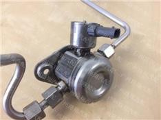 宝马335LI高压油泵 13518604231