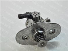 宝马420I高压油泵 13518604229 