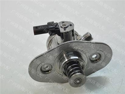 宝马420I高压油泵 13518604229 