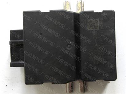 宝马330LI汽油泵电脑-F30-F35