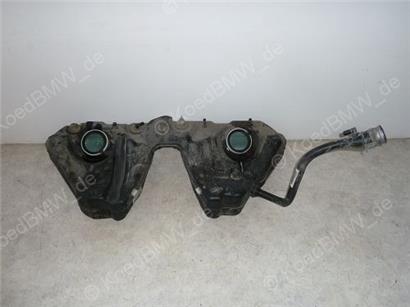 宝马630I油箱-E63-E64