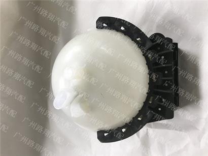 宝马130I付水壶-E88-F21