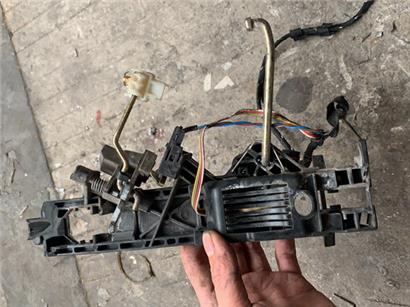 奔驰S600外拉手底座