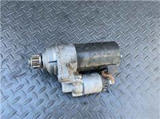 奔驰CLA220起动机-启动机