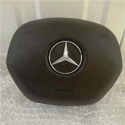 奔驰GLS400安全气囊