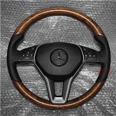 奔驰CLS320方向盘