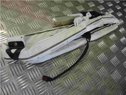 奔驰G63车顶气帘