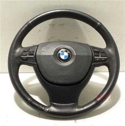 宝马GT550转向盘