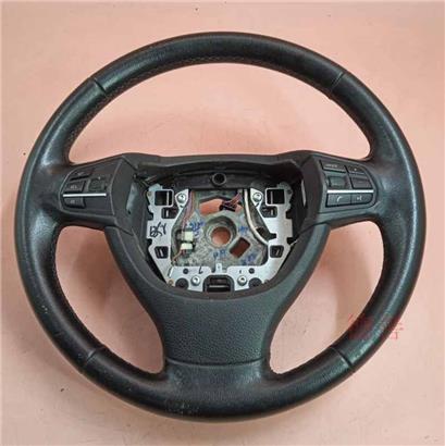 宝马528转向盘