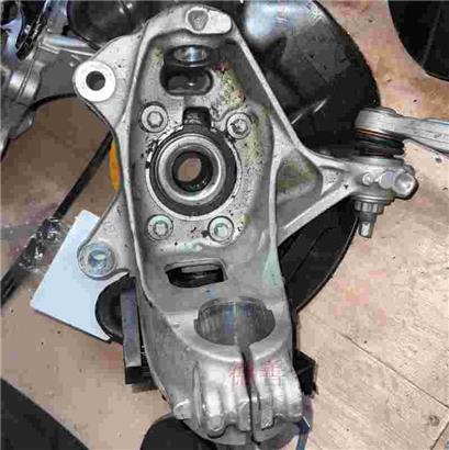 奔驰B260羊角-转向节