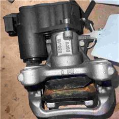 奔驰B180刹车分泵