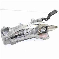 奔驰B180十字节-转向管柱